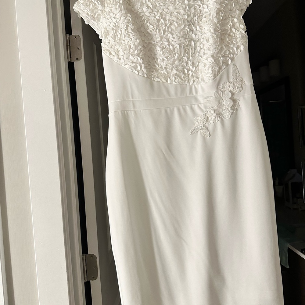 Elegant White Floral Lace Dress